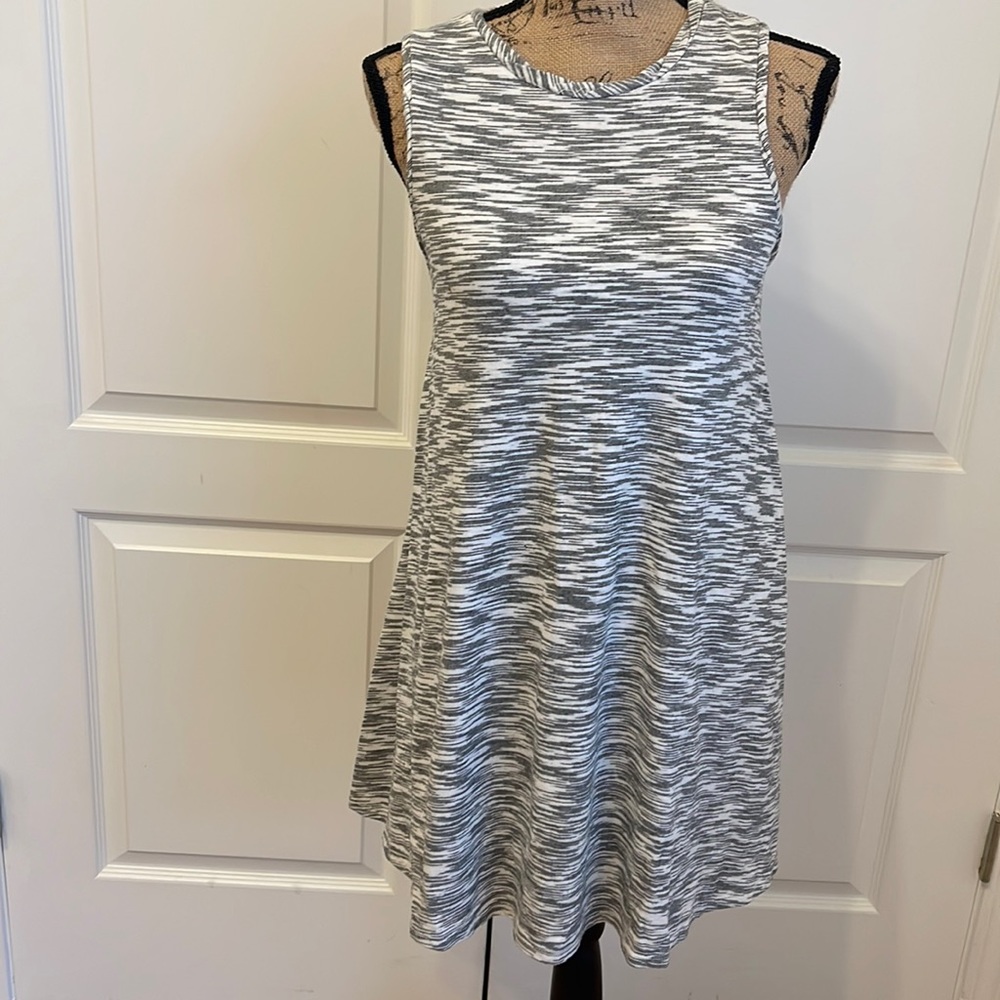 SAGE grey and white flattering A line dress, size S